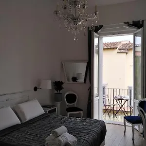  Bed and breakfast In San Frediano Italia